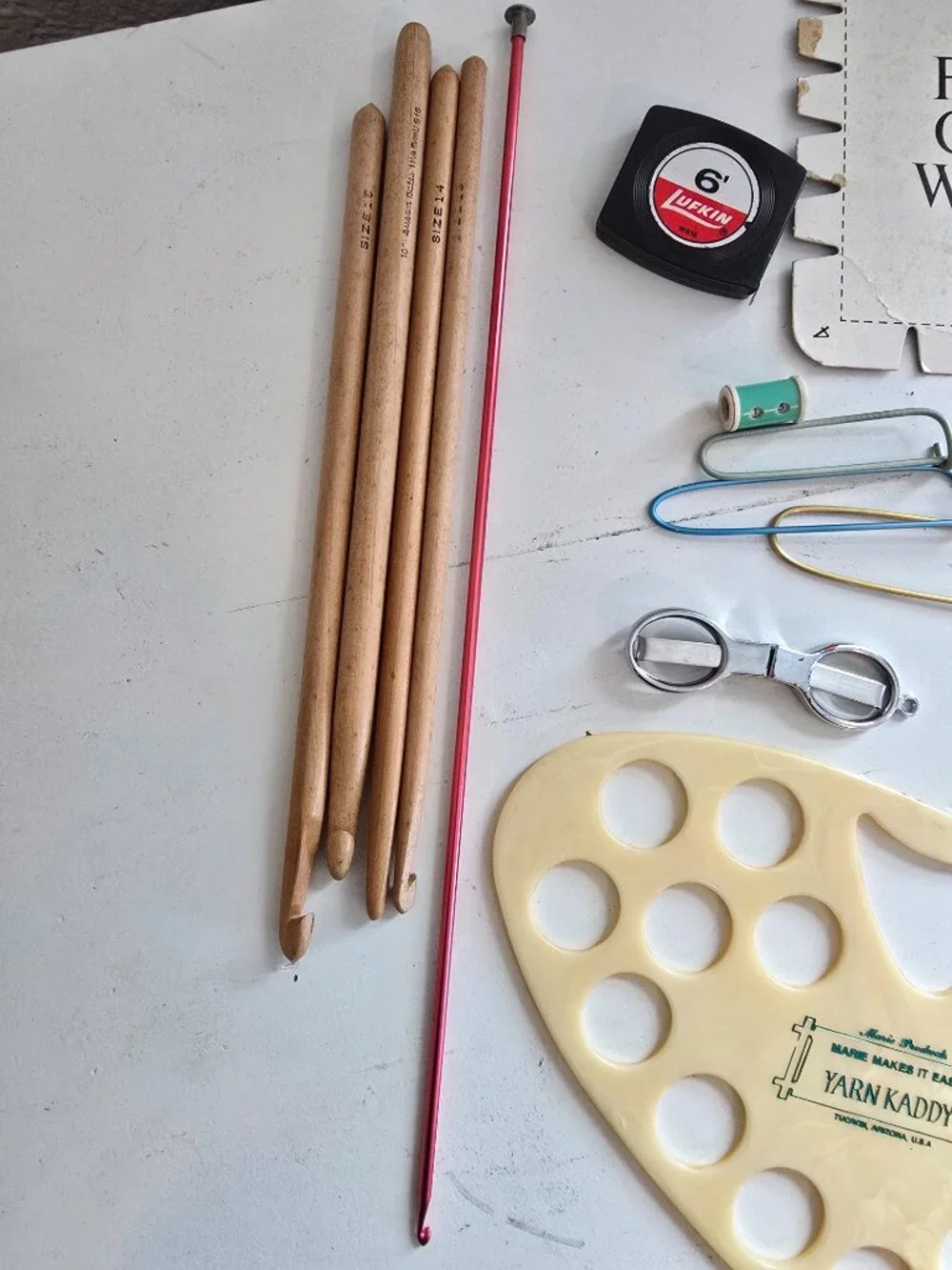 Vintage Crafting/Yarn Accessories Lot-Family Circle Loom Yarn Kaddy Hooks, Tools